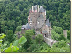 Bild von der Burg Eltz